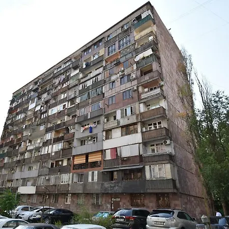 Apartments In Center Of Yerevan,Koghbatsi 1A Street Exterior photo