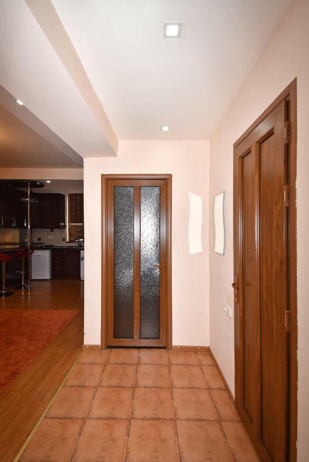 In Center Of Yerevan,koghbatsi 1a Street Apartment