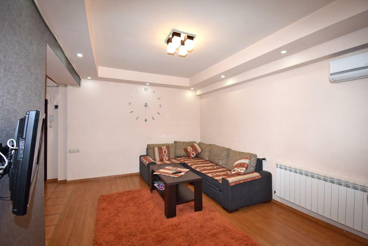 Apartment In Center Of Yerevan,koghbatsi 1a Street