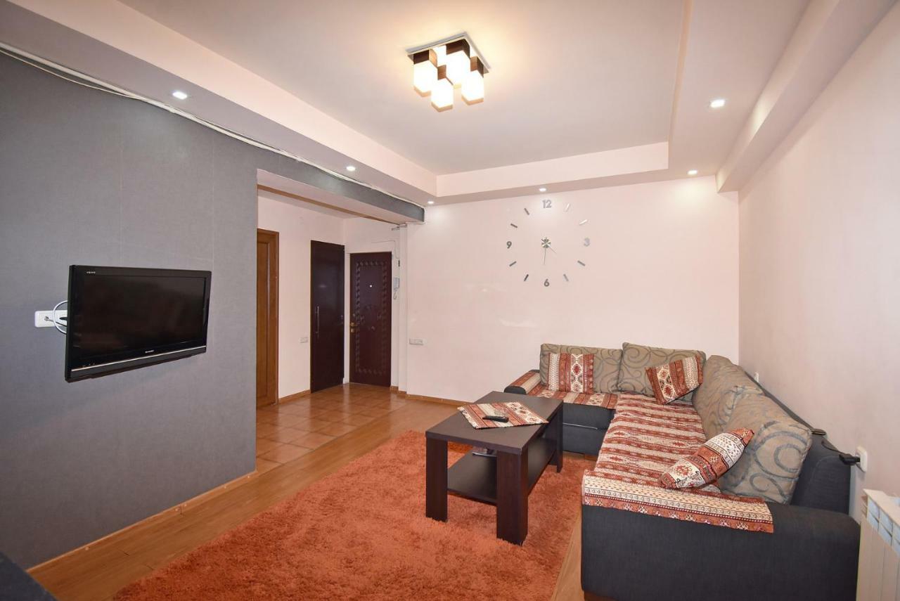 Apartment In Center Of Yerevan,koghbatsi 1a Street